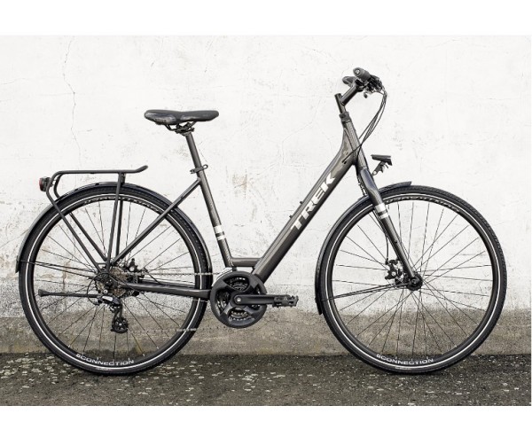 trek hybrid bike verve equipped